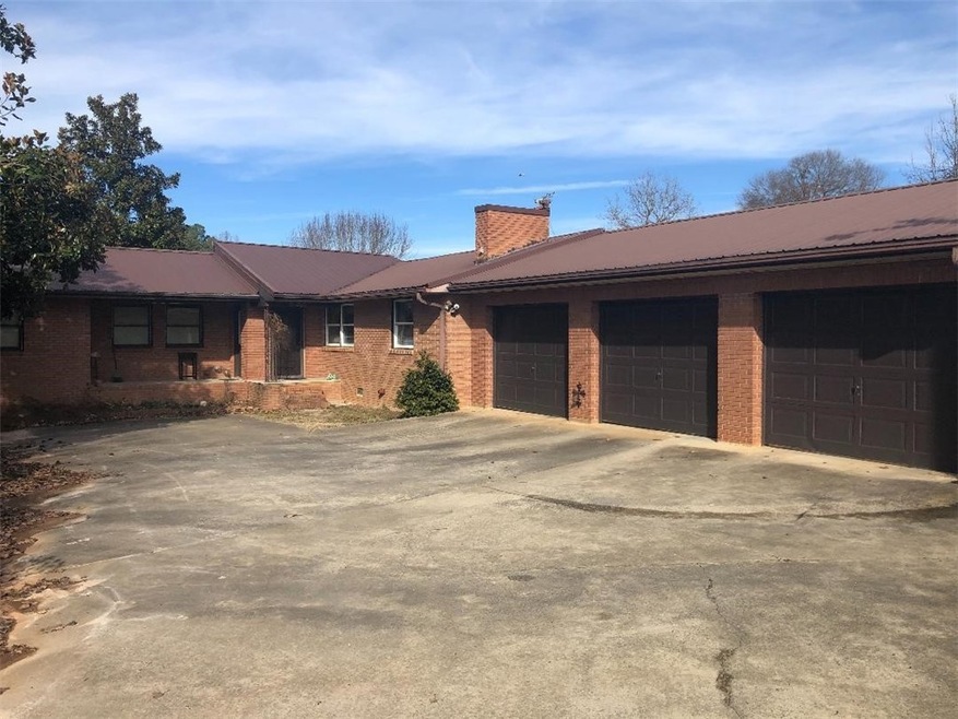 295 Sullivan Rd, Walhalla, SC 29691 - photo 1