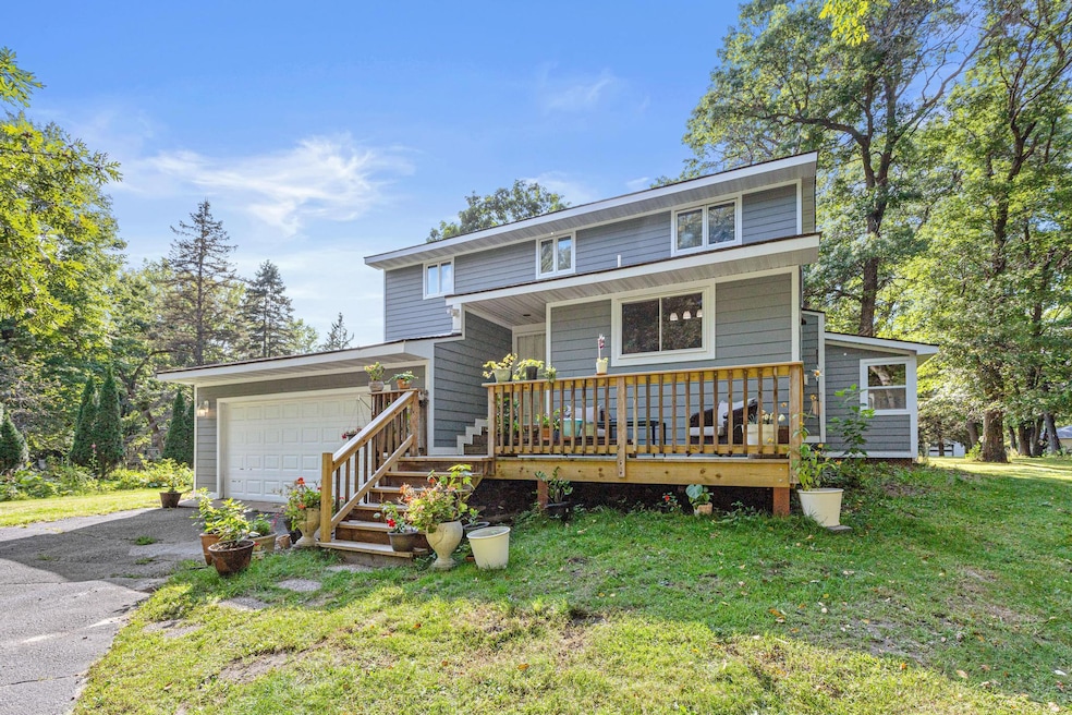 For Sale $419,900 • Co-Listing Agent