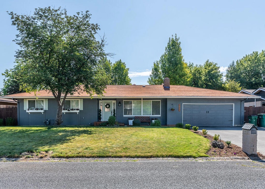 3811GrenadaWay_9680-HDR