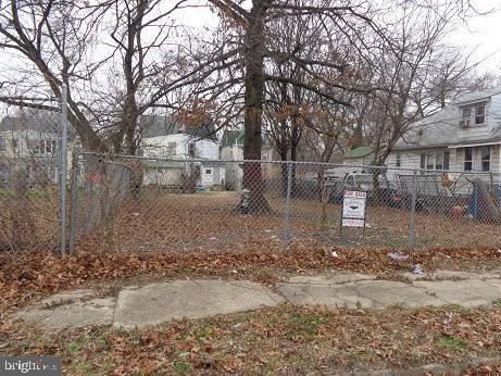 320 Harrison Ave, Camden, NJ 08105 - photo 1