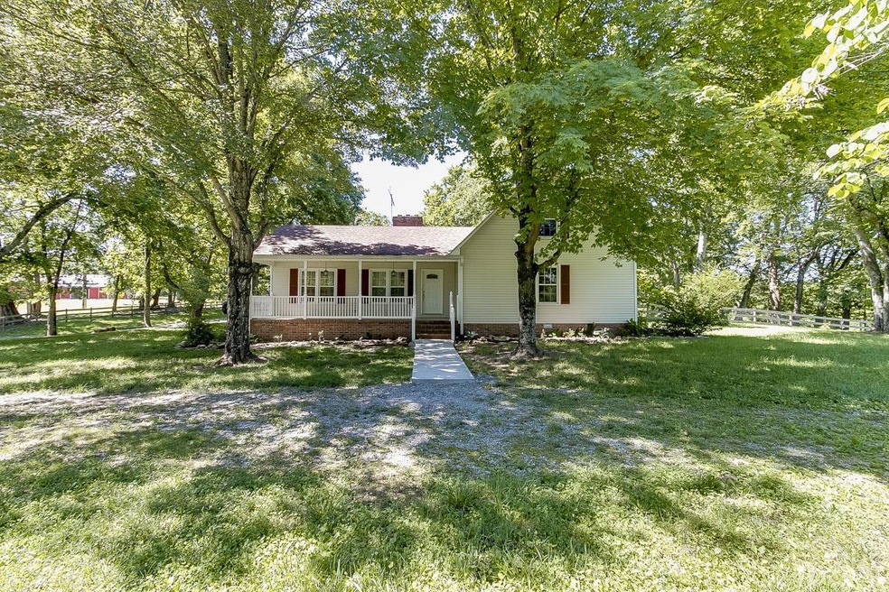 394 New Center Church Rd, Shelbyville, TN 37160 - photo 1