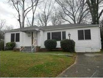 Exterior Front. GREAT MARIETTA LOCATION!  WALK TO 