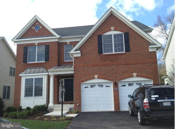 23265 Breadalbane Cir, Ashburn, VA 20148 - photo 1