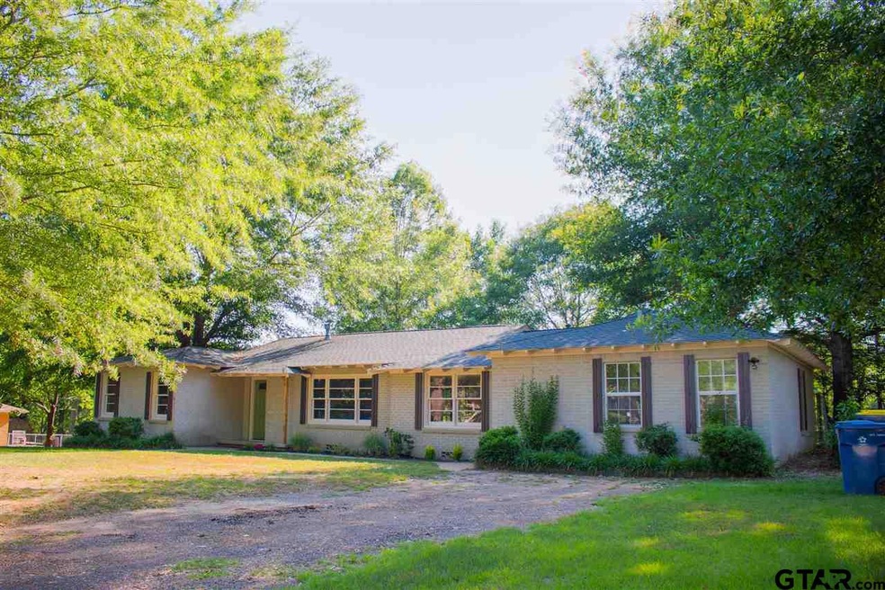 3107 3107 Boettcher, Kilgore, TX 75662 - photo 1