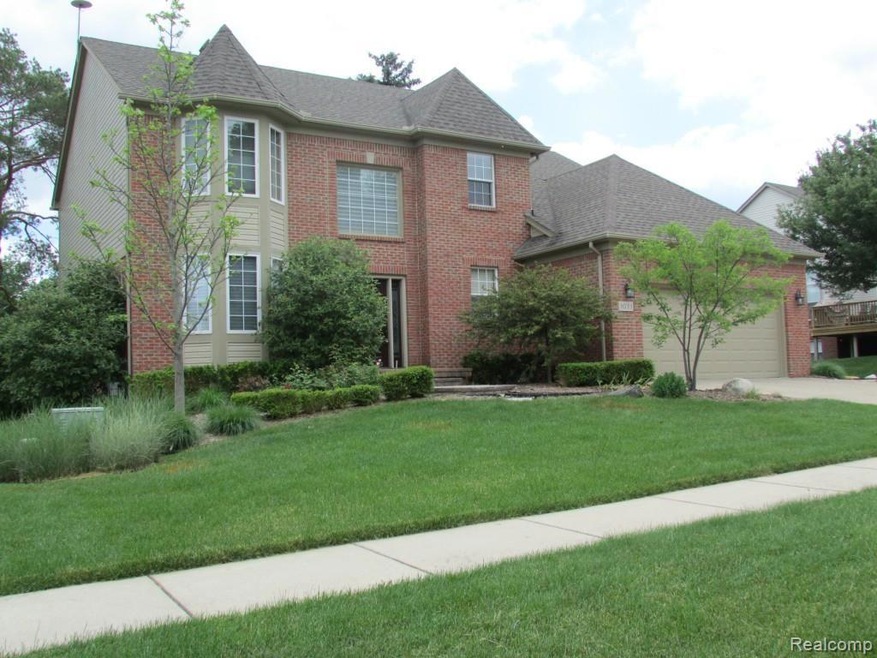 Stately and Elegant 3033 Richmond, Rochester Hills