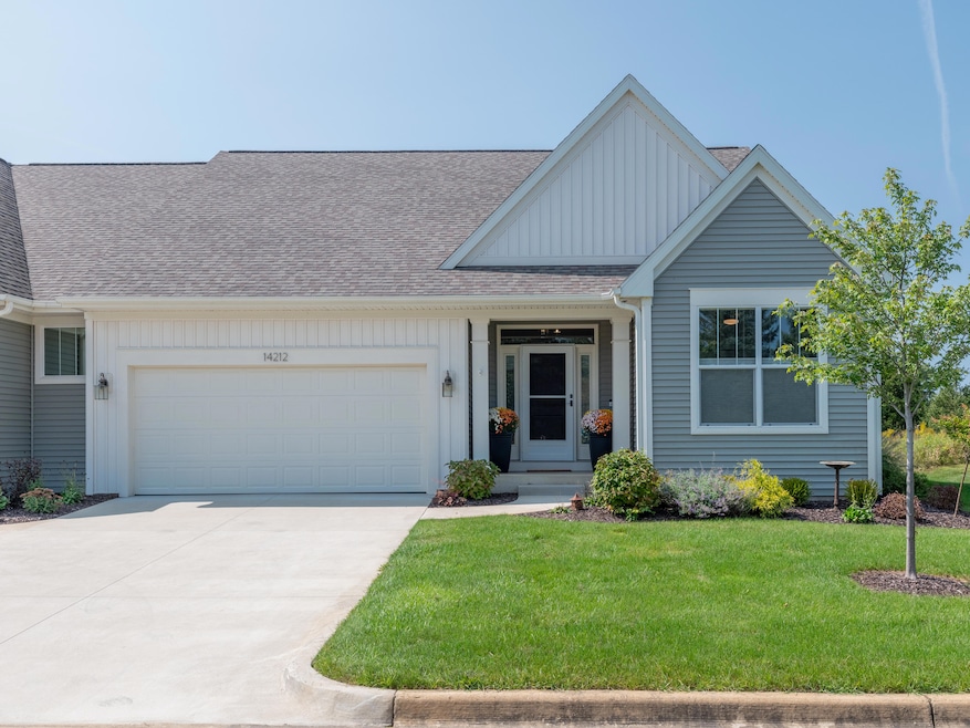 14212 Bridgeview Pointe-101