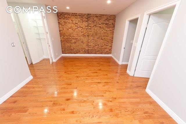 22-55 41st St unit 2-F, Astoria, NY 11105 - photo 1