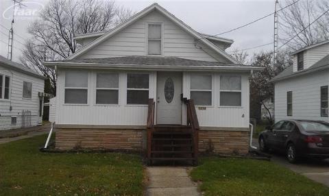 1210 Hughes Ave, Flint, MI 48503 - photo 1