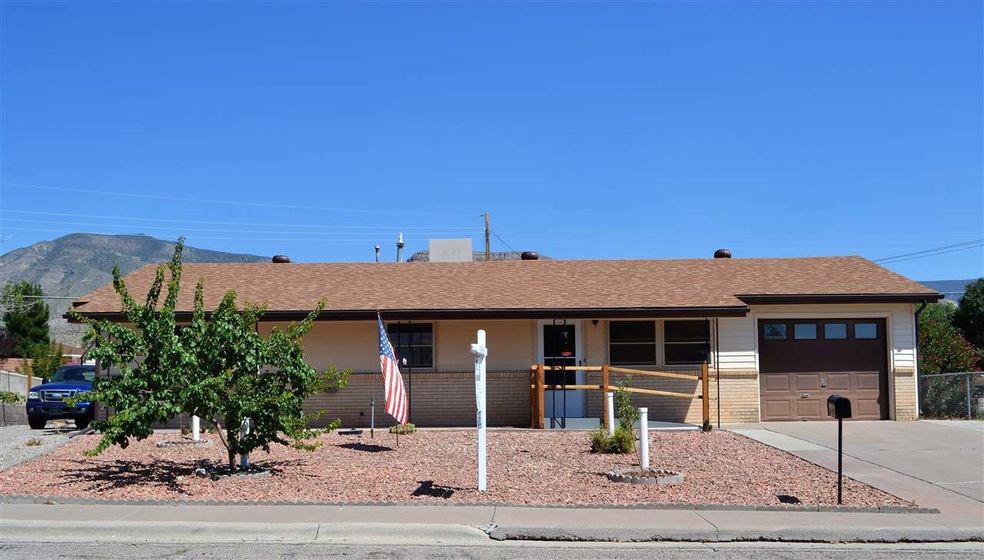 2520 Abbott Ave, Alamogordo, NM 88310 - photo 1