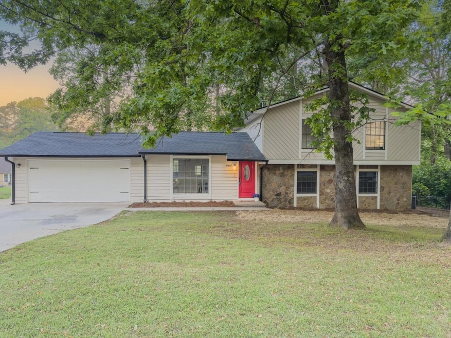 8007 Northcrest Dr, Jonesboro, GA 30238 - photo 1