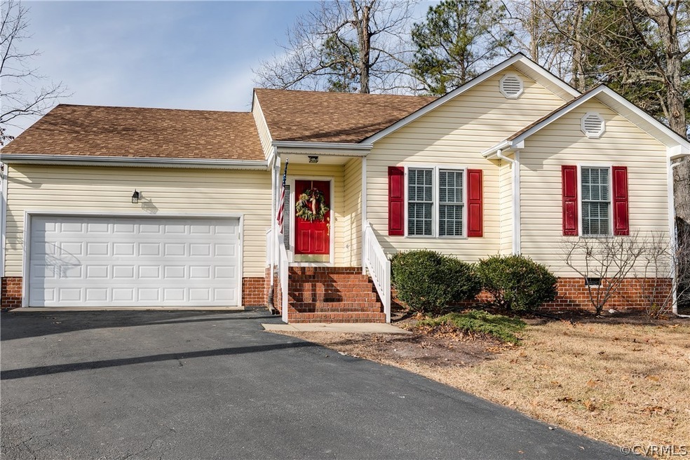 7914 Featherchase Ct, Chesterfield, VA 23832 - photo 1