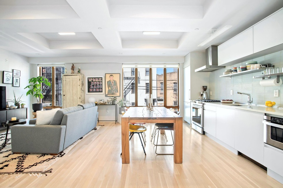 210 Jackson St unit 2, Brooklyn, NY 11211 - photo 1