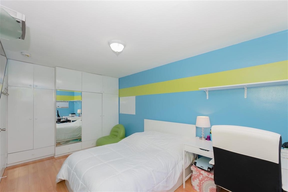 31 Towers St, Jersey City, NJ 07305 - photo 1