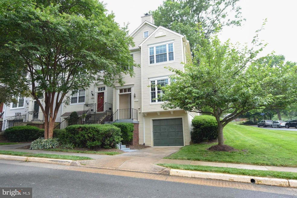 5820 Wye Oak Commons Ct unit 10, Burke, VA 22015 - photo 1