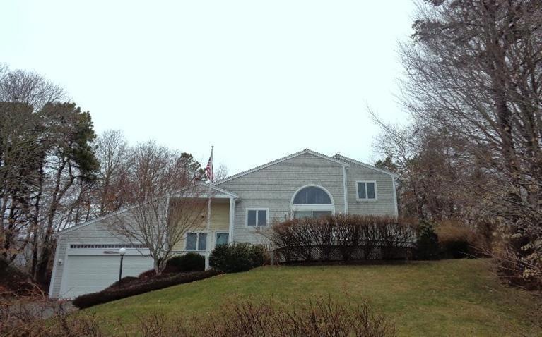174 Abbey Gate Rd, Cotuit, MA 02635 - photo 1