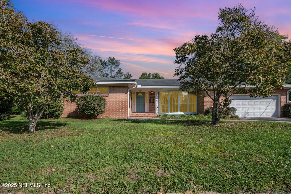 For Sale $370,000 • Co-Listing Agent