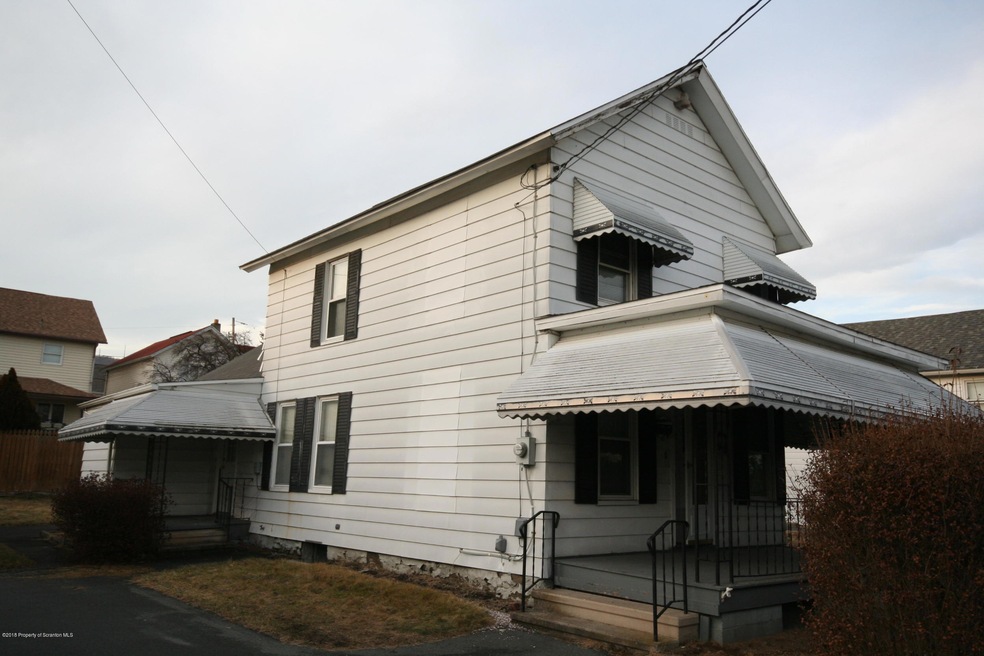 821 Lincoln St, Scranton, PA 18519 - photo 1