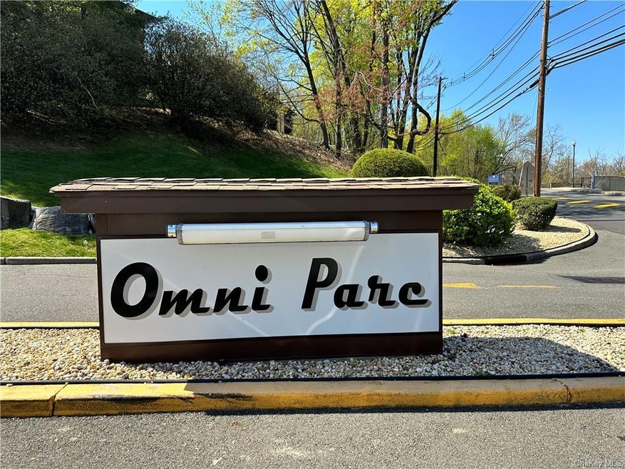 44 Omni Parc Dr unit F4, Nanuet, NY 10954 - photo 1