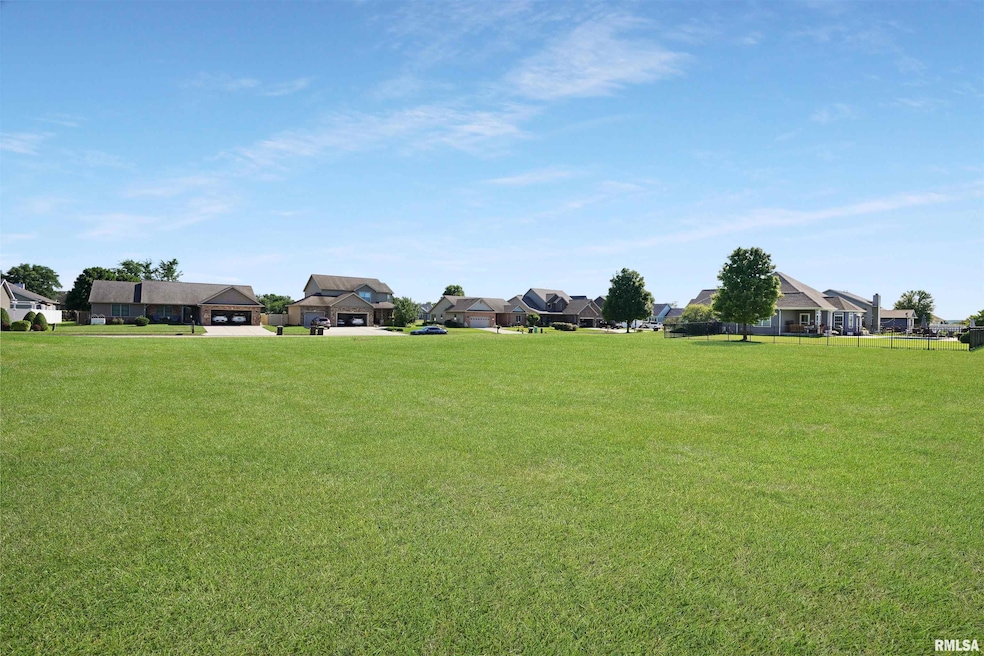 1705 Fieldstone St, Chillicothe, IL 61523 - photo 1