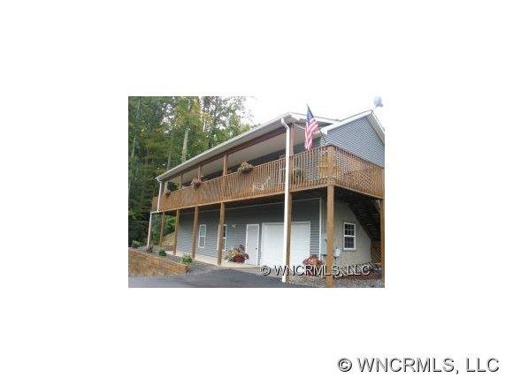 One story home w/basement!