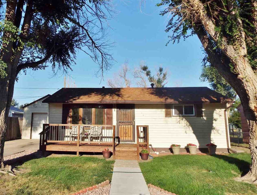 1544 Sheridan Dr, Casper, WY 82604 - photo 1