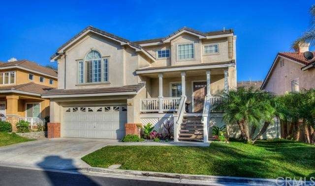 Charming single-family detached with gorgeous curb