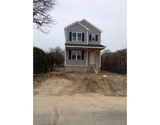 28 Webster St, South Dartmouth, MA 02748 - photo 1
