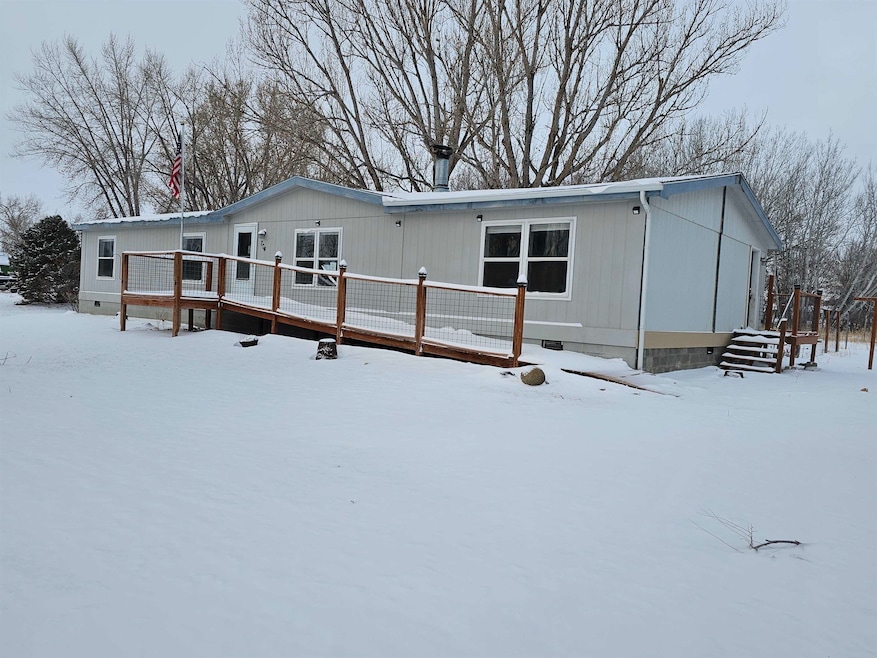 704 S 9th St, Basin, WY 82410 - photo 1