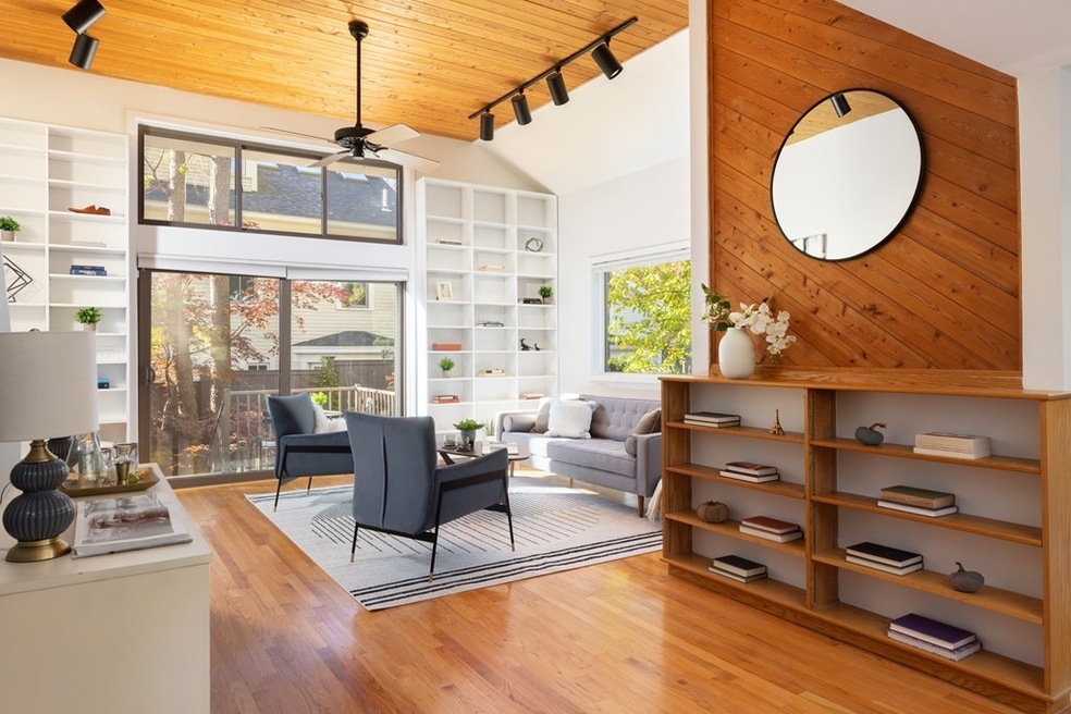 457 Mount Auburn St unit 5, Cambridge, MA 02138 - photo 1