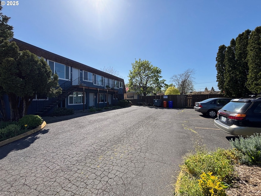 1525 SE 49th Ave unit 1533, Portland, OR 97215 - photo 1