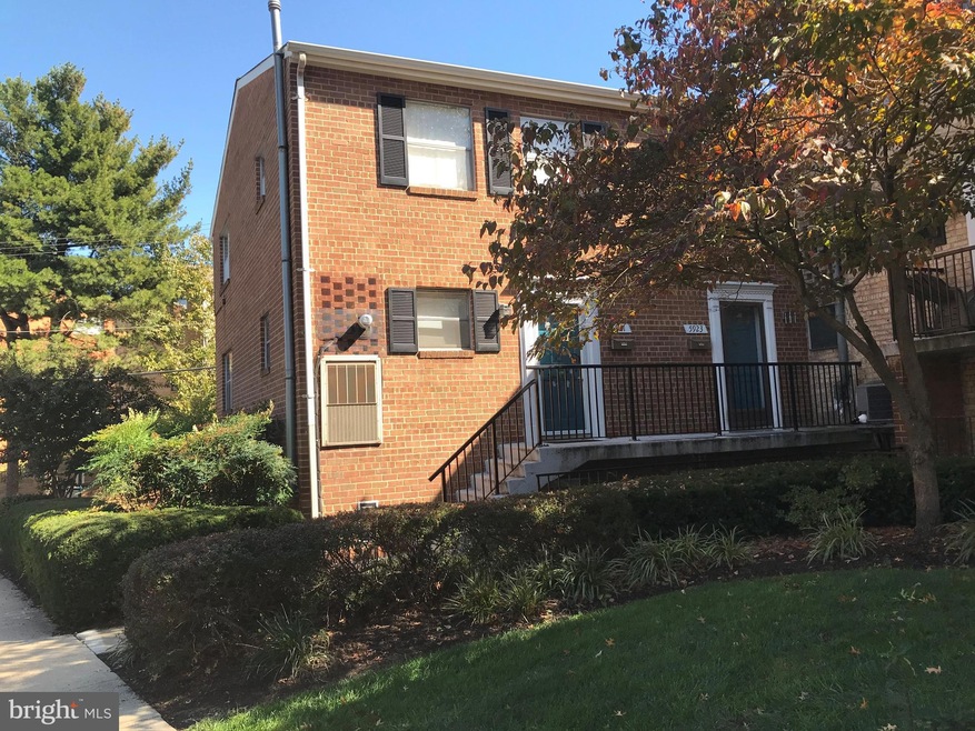 5919 Quantrell Ave unit 5919, Alexandria, VA 22312 - photo 1