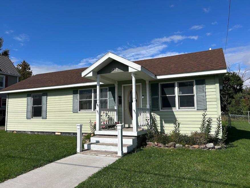 122 W 10th Ave, Sault Sainte Marie, MI 49783 - photo 1