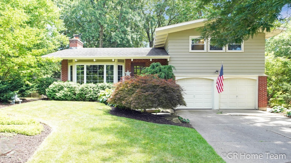2238 Heather Court