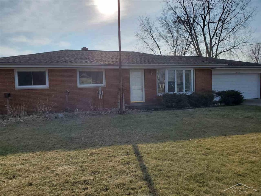 5182 Wakefield Rd, Saginaw, MI 48601 - photo 1
