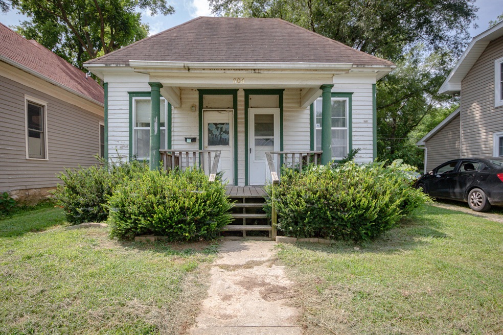 Holt_806WBrower-11