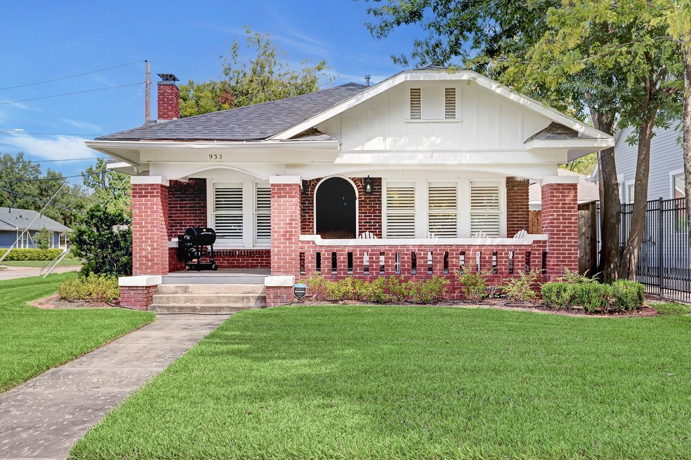 935 W Cottage St, Houston, TX 77009 - photo 1