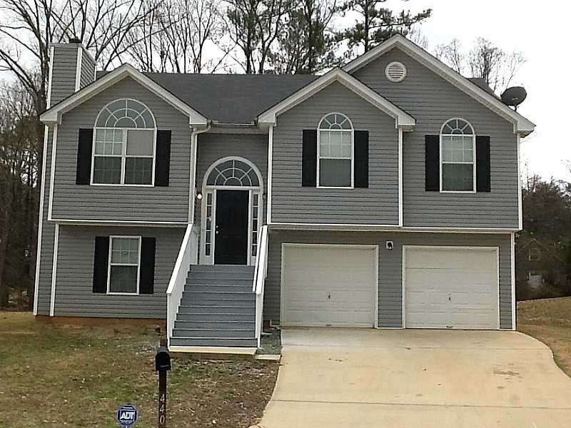 Exterior Front. Recently renovated split foyer hom