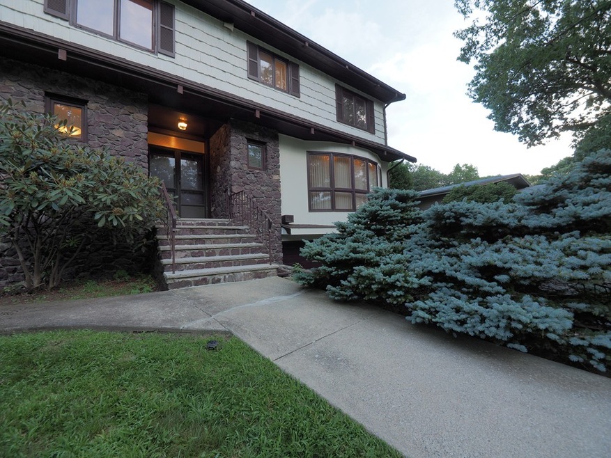 17 Parsons Dr, Swampscott, MA 01907 - photo 1