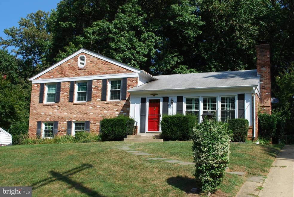 7302 Venice St, Falls Church, VA 22043 - photo 1