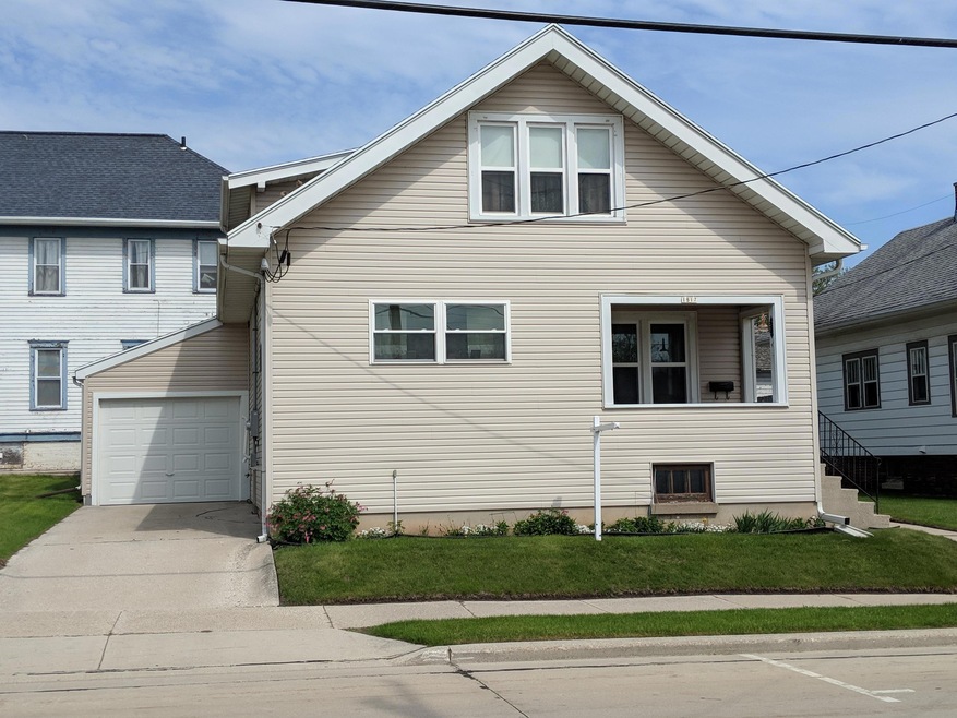 1817 Adams St, Two Rivers, WI 54241 - photo 1