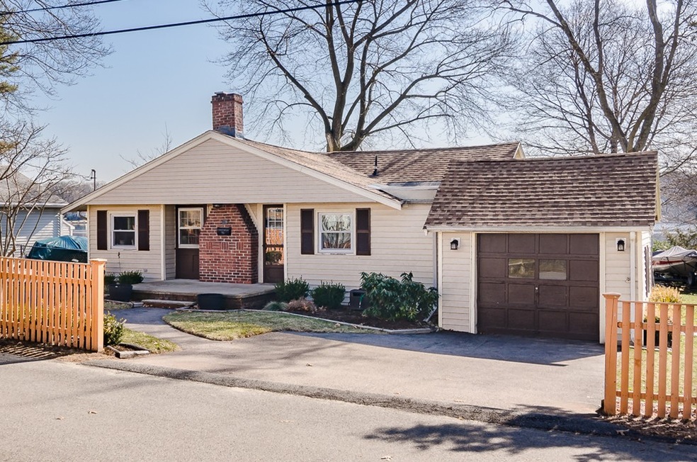 176 Lake Shore Dr, East Weymouth, MA 02189 - photo 1