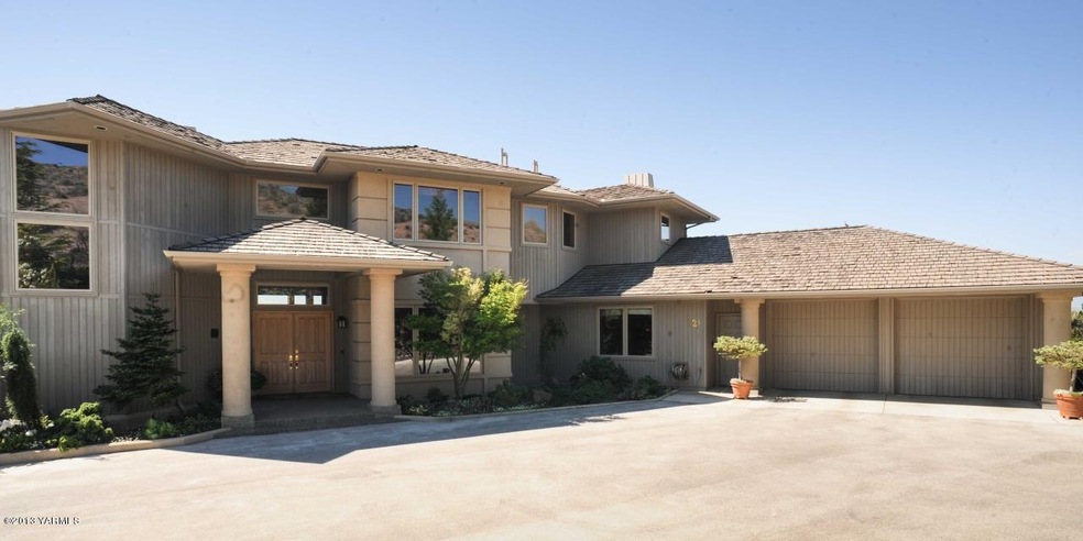 321 North 98th Avenue, Yakima