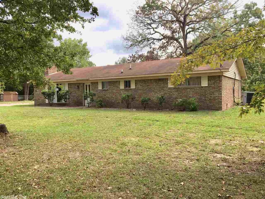 2701 Lonnie Ln, Texarkana, TX 75501 - photo 1