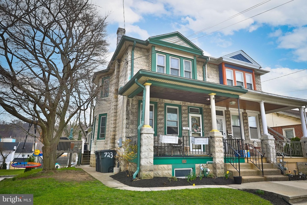 723 Spring Mill Ave, Conshohocken, PA 19428 - photo 1