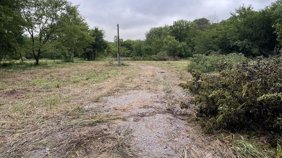 1605 Richardson Rd, Lewisburg, TN 37091 - photo 1