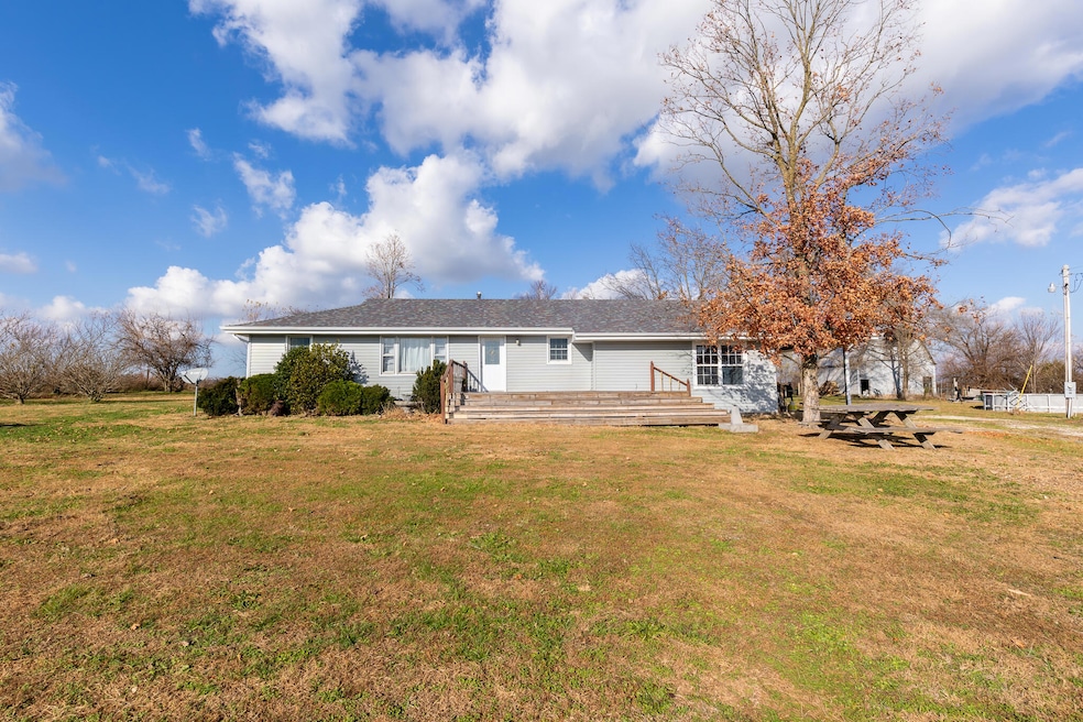 353 Durington Rd, Buffalo, MO 65622 - photo 1