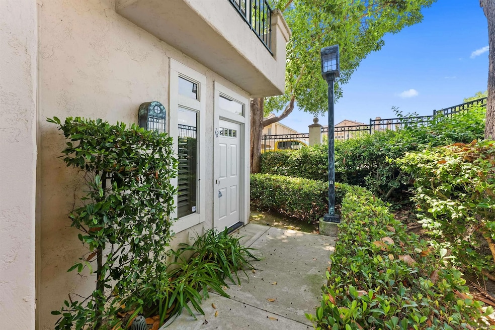 7285 Calabria Ct unit 18, San Diego, CA 92122 - photo 1