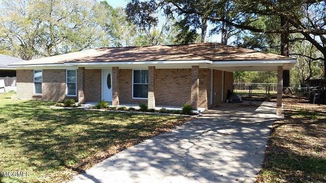 9612 Wilkerson Cir, Moss Point, MS 39562 - photo 1