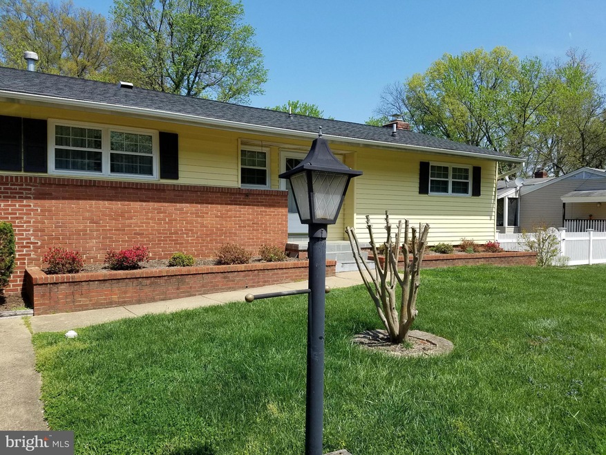 510 Valley Dr SE, Vienna, VA 22180 - photo 1