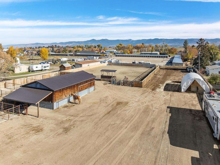 134 Daly Ave, Hamilton, MT 59840 - photo 1